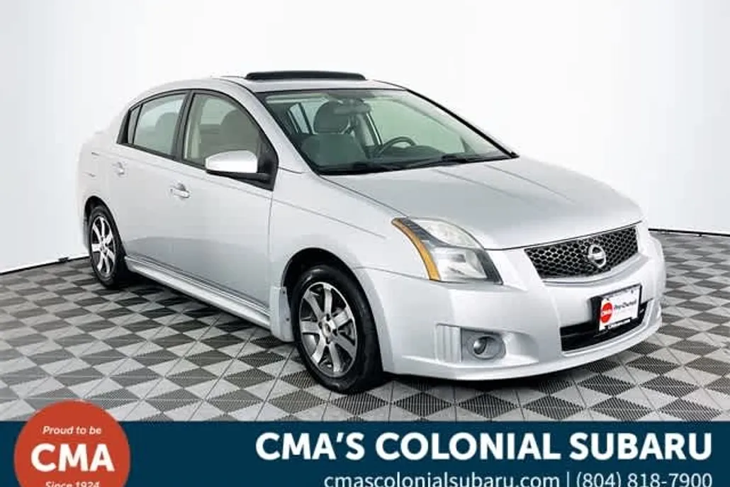 2012 Nissan Sentra 2.0 SR photo 1