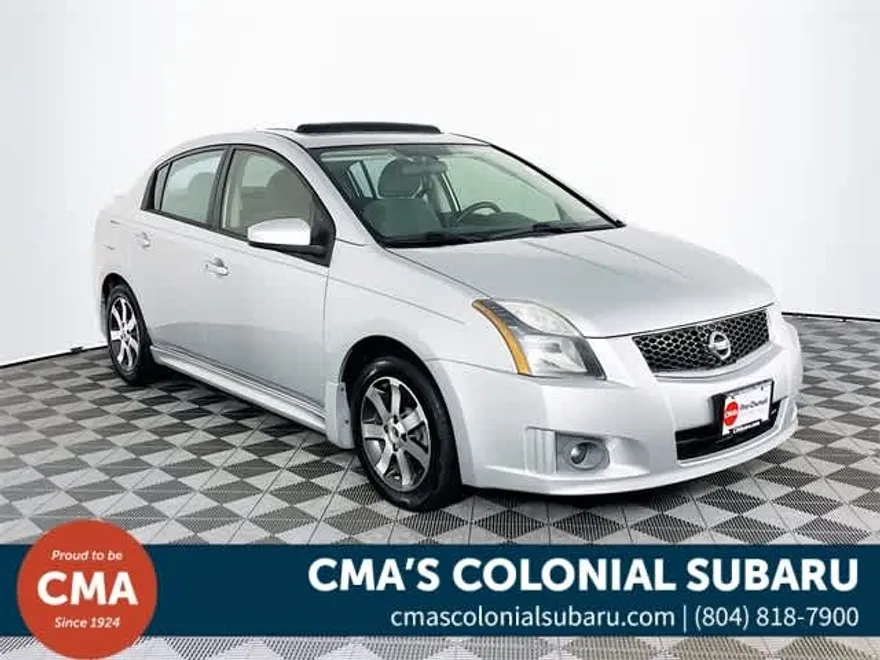 2012 Nissan Sentra 2.0 SR photo 1