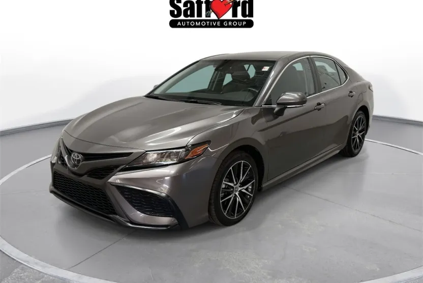 2023 Toyota Camry SE photo 1