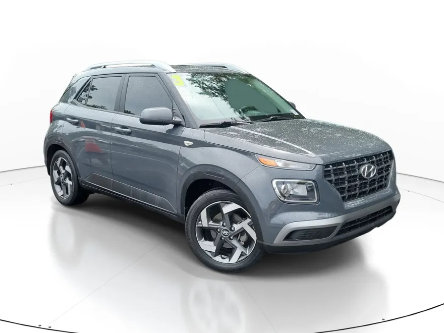 2023 Hyundai Venue SEL photo 1