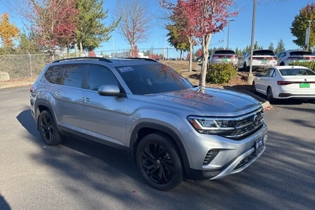 2022 Volkswagen Atlas SE Technology photo 1