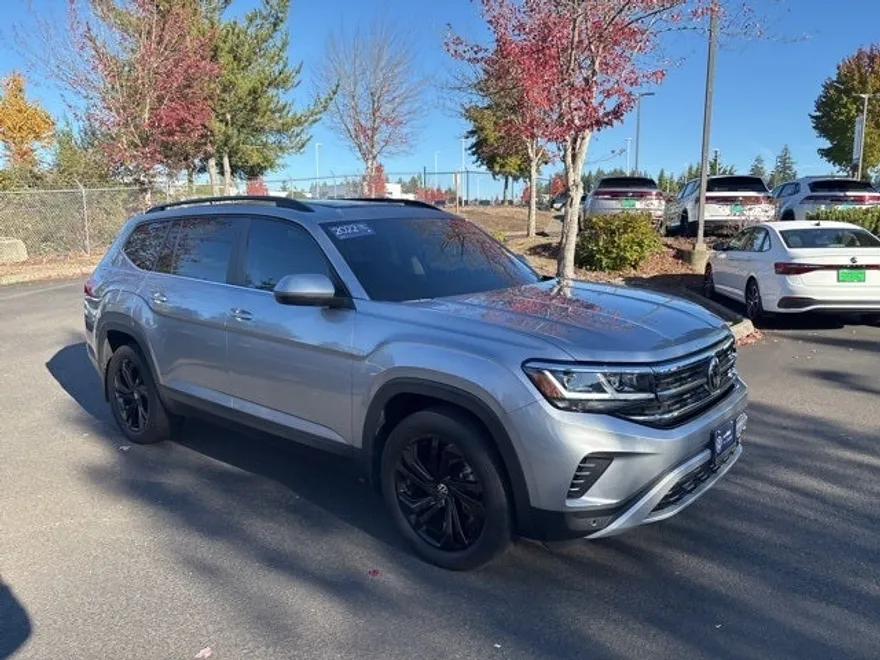 2022 Volkswagen Atlas SE Technology photo 1