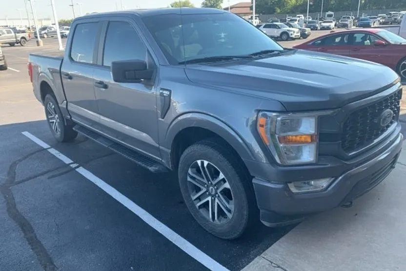 2021 Ford F-150 XL photo 1