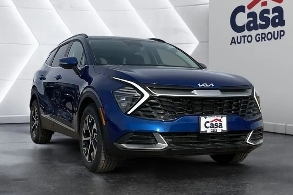 2025 Kia Sportage EX photo 1