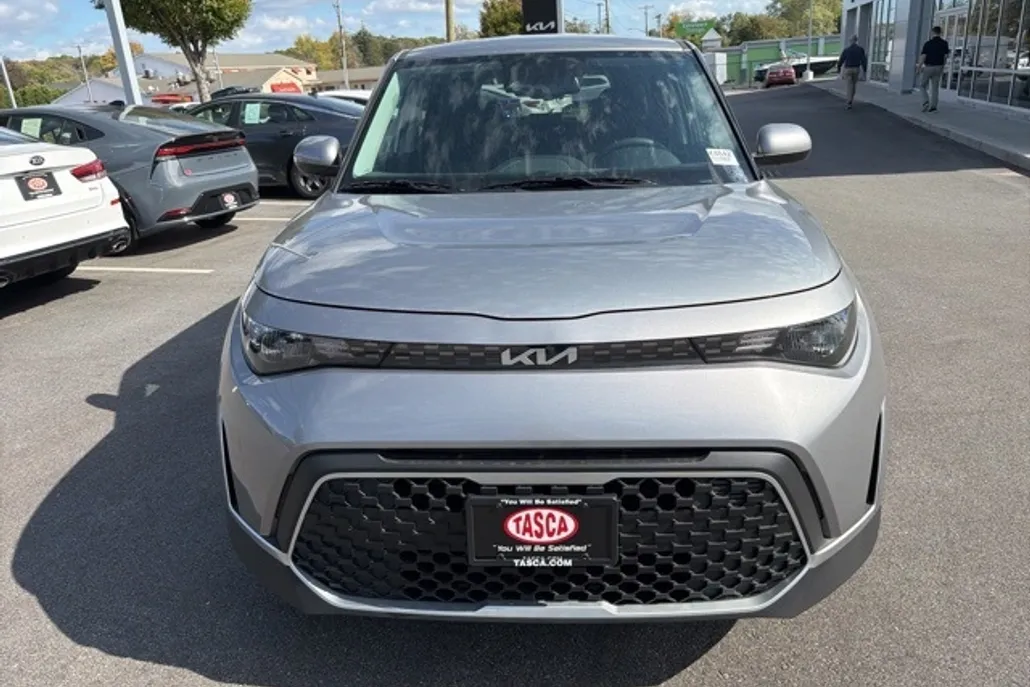 2025 Kia Soul S photo 1