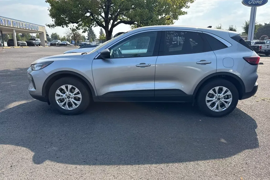 2024 Ford Escape Active photo 1