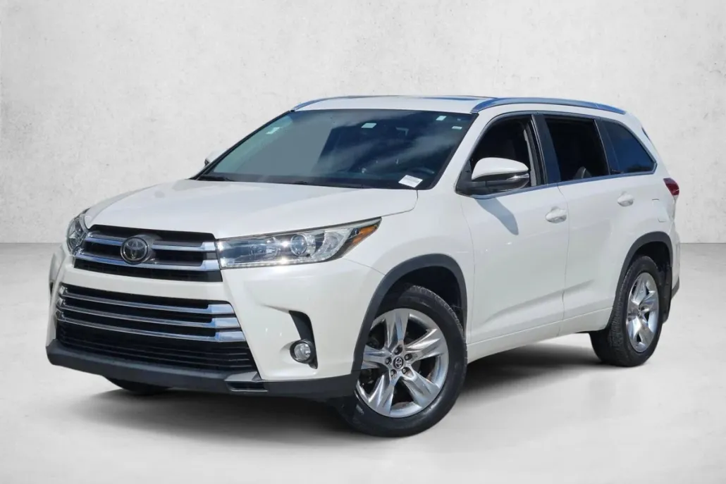 2017 Toyota Highlander Limited photo 1