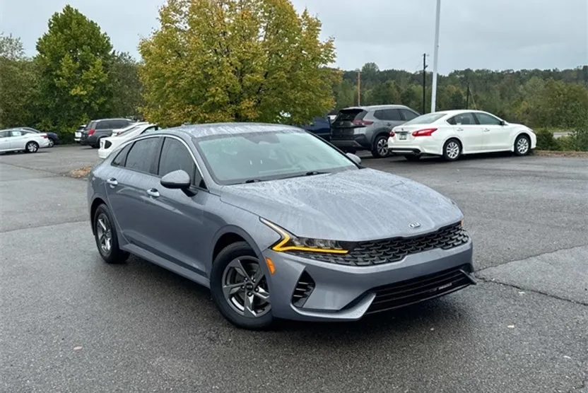 2021 Kia K5 LXS photo 1