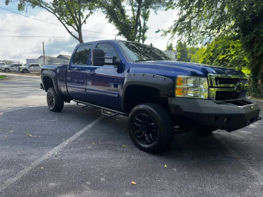 2013 Chevrolet Silverado 2500HD LTZ photo 1