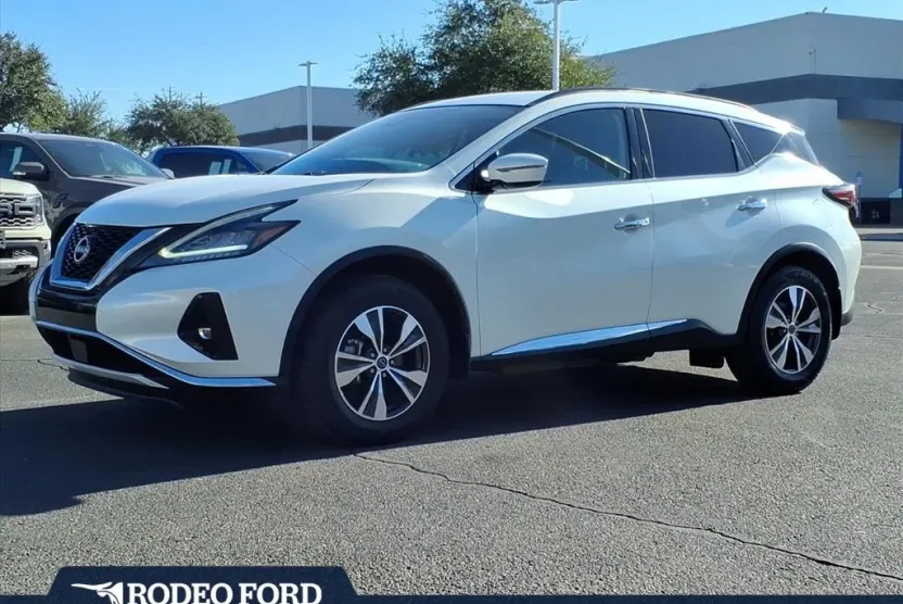 2023 Nissan Murano SV photo 1