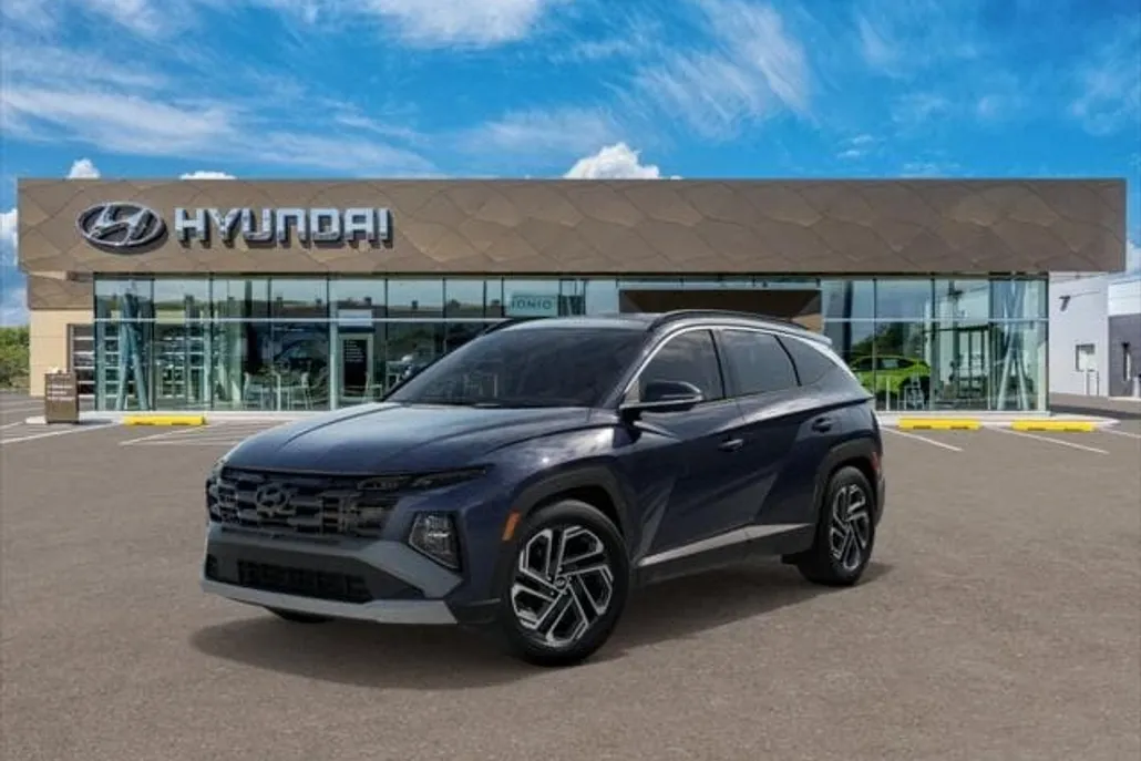 2025 Hyundai Tucson Hybrid Limited photo 1