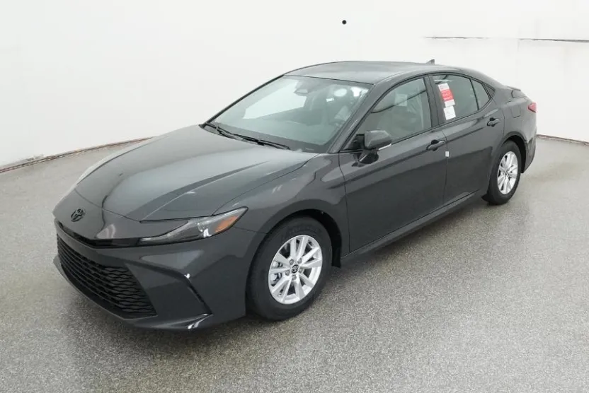 2026 Toyota Camry LE photo 1