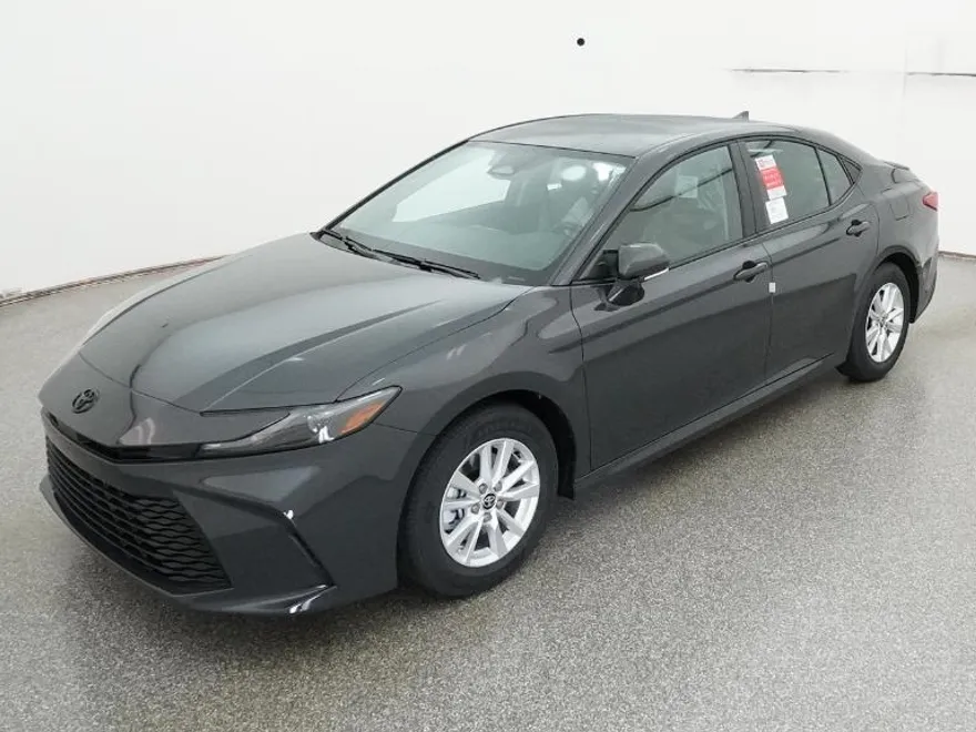 2026 Toyota Camry LE photo 1