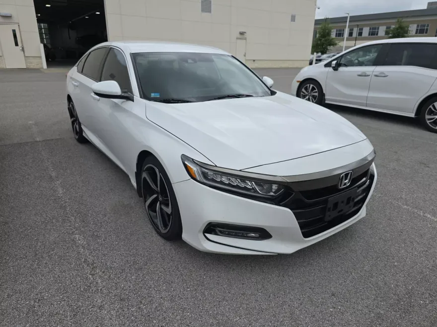 2018 Honda Accord Sport 1.5T photo 1
