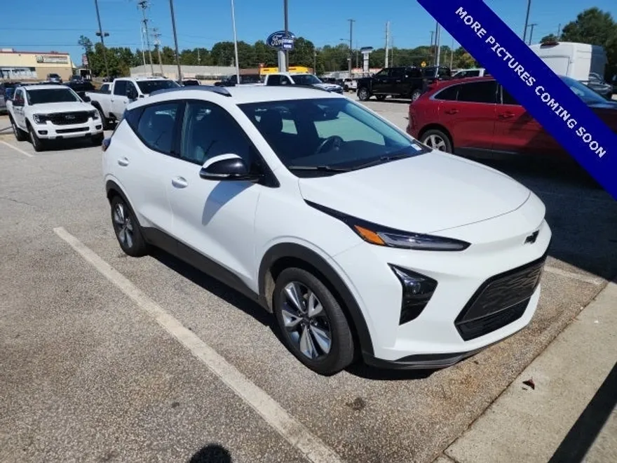 2023 Chevrolet Bolt EUV photo 1