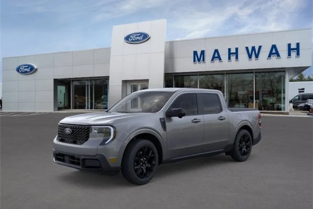 2025 Ford Maverick Lariat photo 1