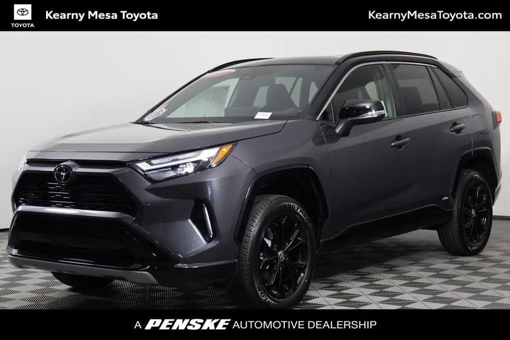 2025 Toyota RAV4 Hybrid XSE photo 1