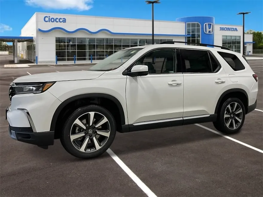 2025 Honda Pilot Elite photo 1