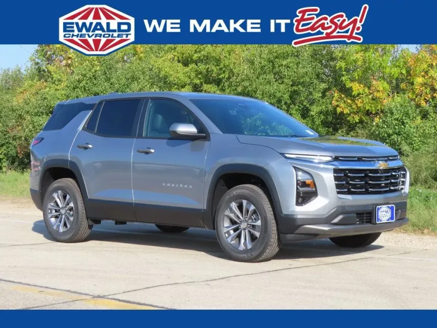 2026 Chevrolet Equinox LT photo 1