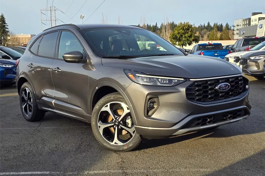 2025 Ford Escape ST-Line Elite photo 1