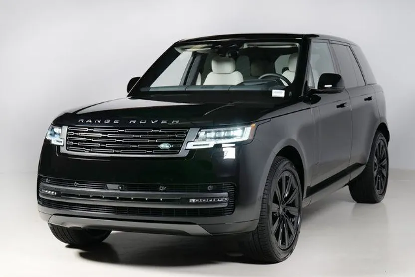 2025 Land Rover Range Rover SE photo 1
