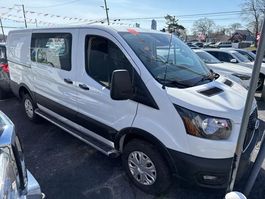 2023 Ford Transit photo 1