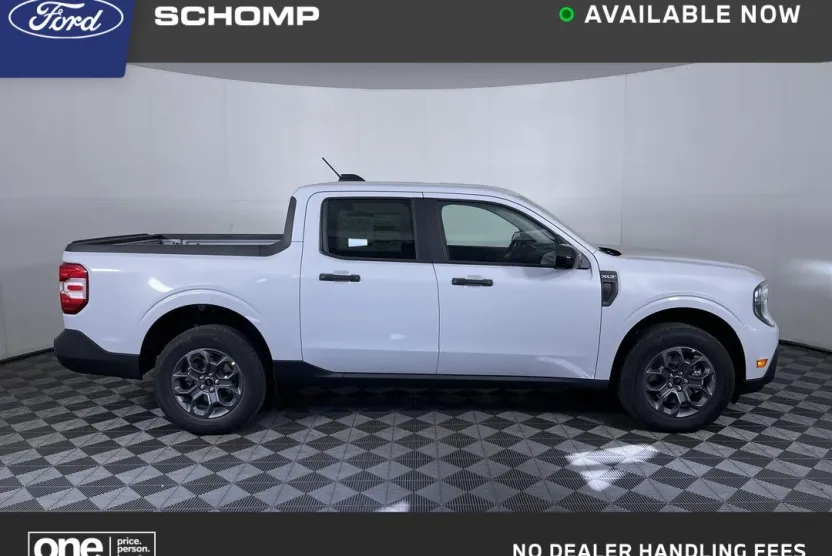 2025 Ford Maverick XLT photo 1
