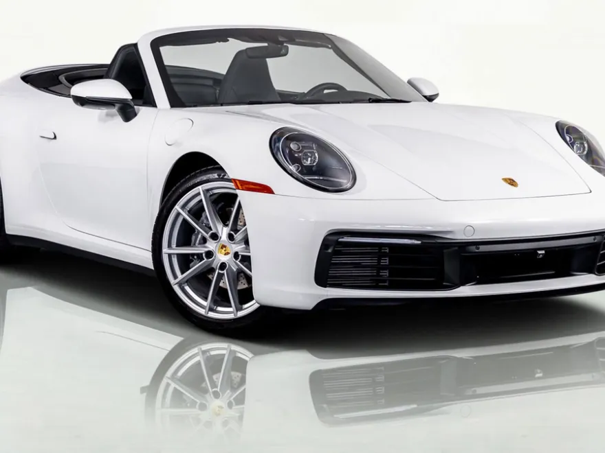 2021 Porsche 911 Cabriolet photo 1