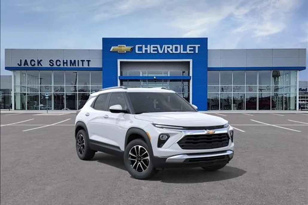 2026 Chevrolet Trailblazer LT photo 1