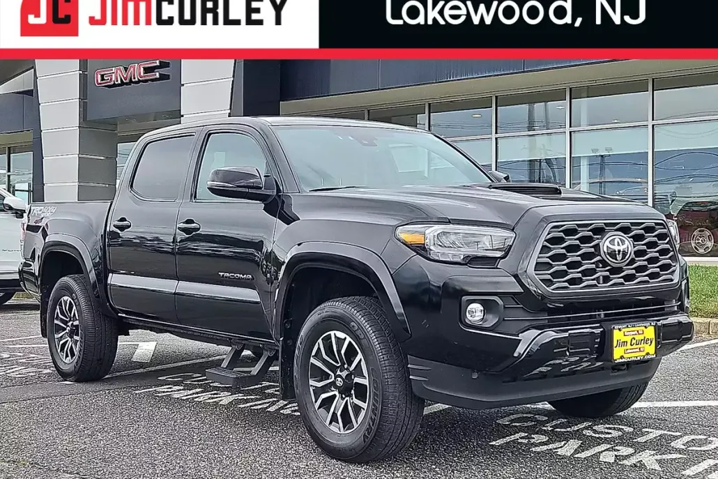 2023 Toyota Tacoma SR photo 1