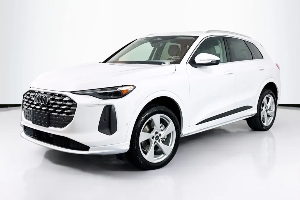 2025 Audi Q5 Premium Plus photo 1