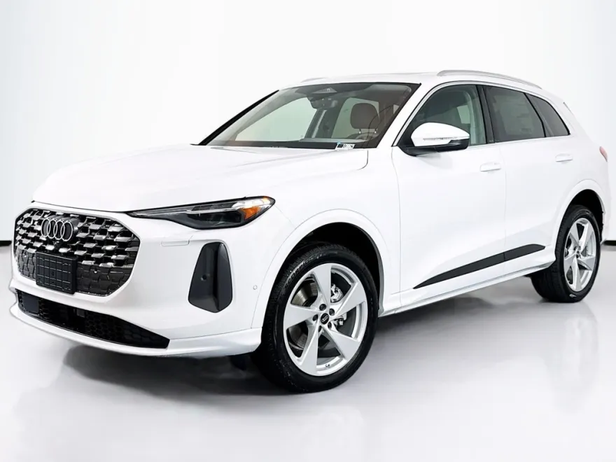 2025 Audi Q5 Premium Plus photo 1