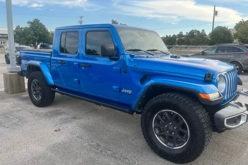 2022 Jeep Gladiator Overland photo 1