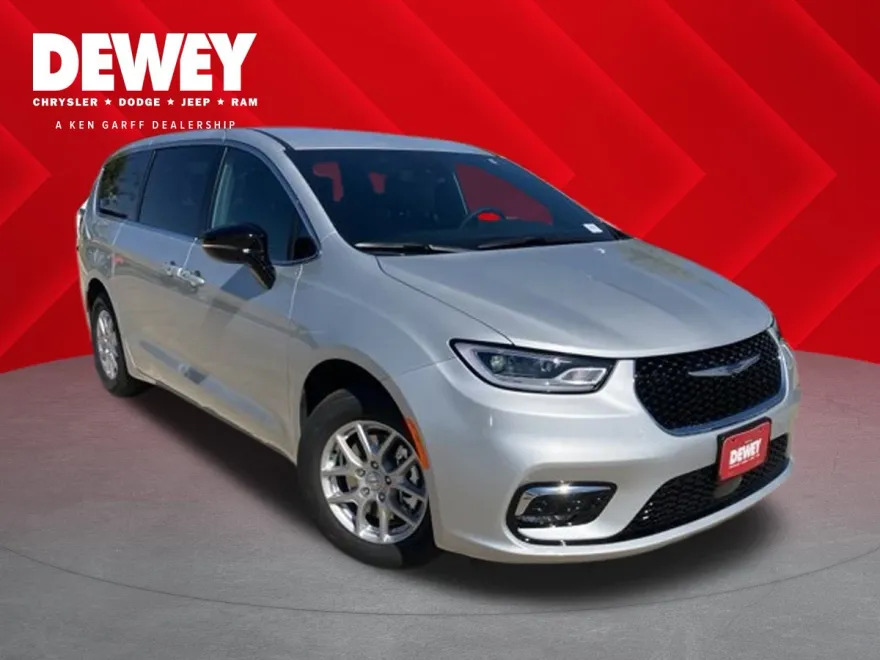 2026 Chrysler Pacifica photo 1