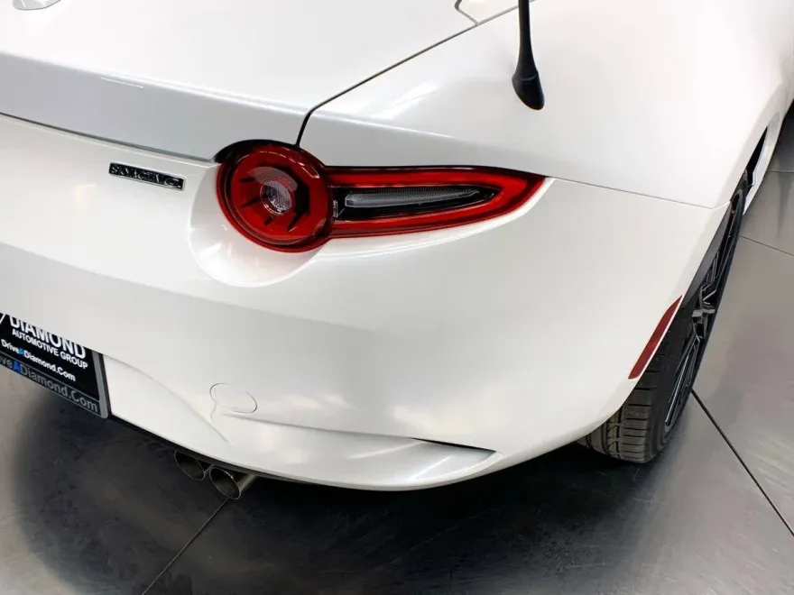 2025 Mazda MX-5 Miata Miata RF Grand Touring photo 16