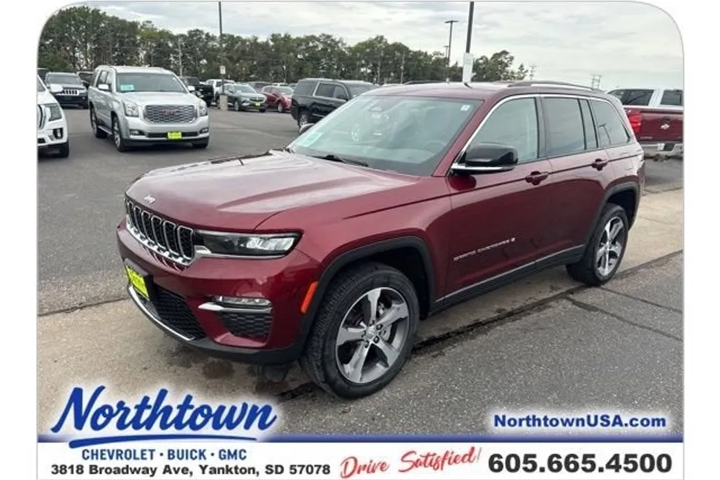 2023 Jeep Grand Cherokee Limited photo 1