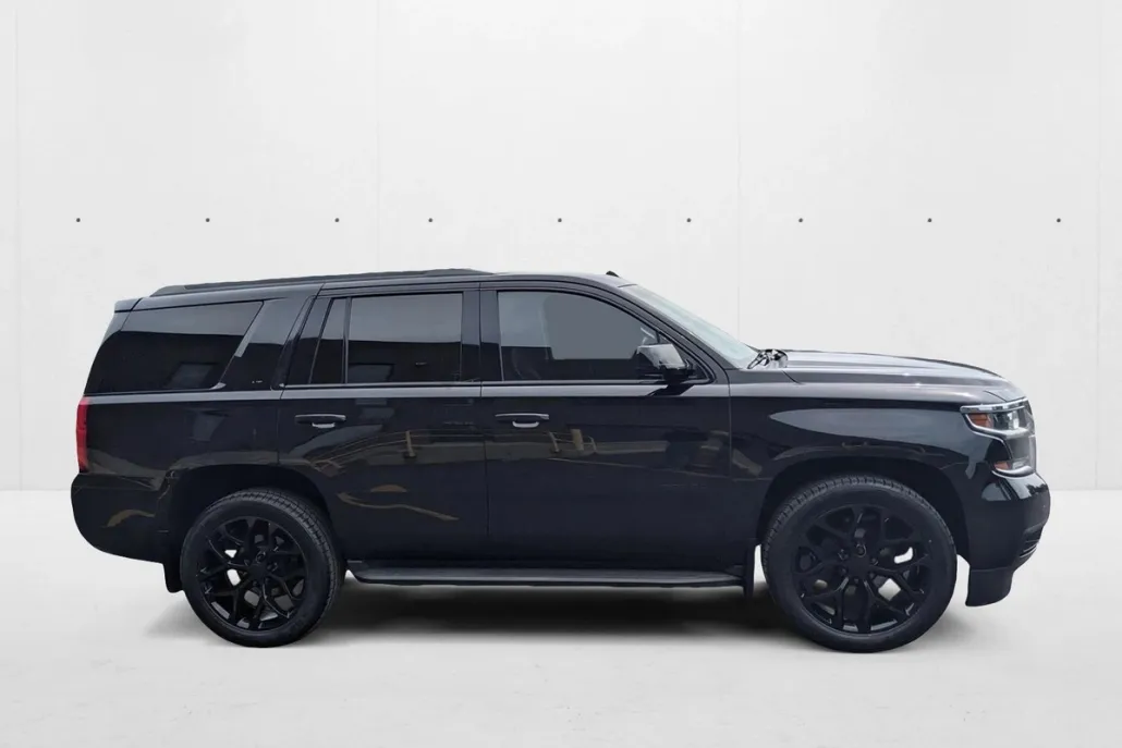 2015 Chevrolet Tahoe LT photo 1