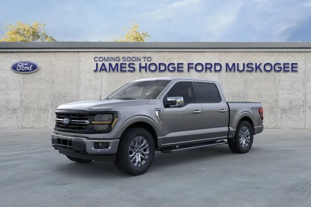 2025 Ford F-150 XLT photo 1