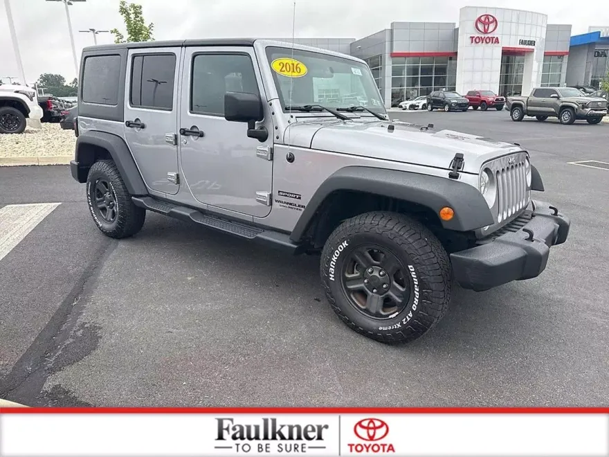 2016 Jeep Wrangler Unlimited Sport photo 1