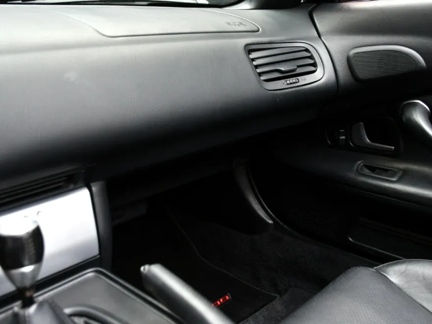 2005 Honda S2000 photo 26