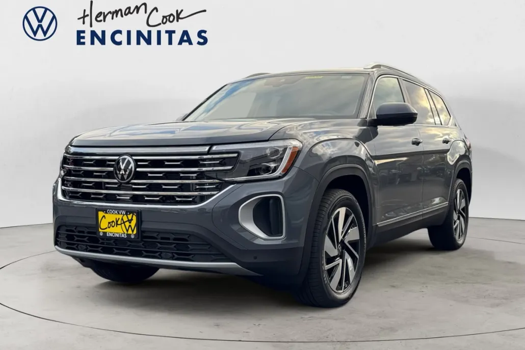 2025 Volkswagen Atlas SEL photo 1