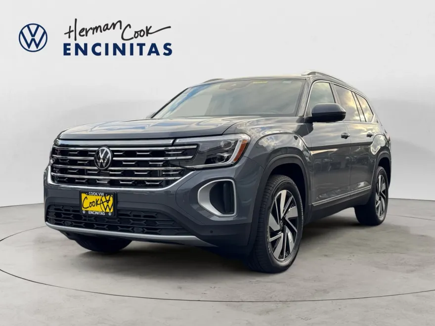 2025 Volkswagen Atlas SEL photo 1