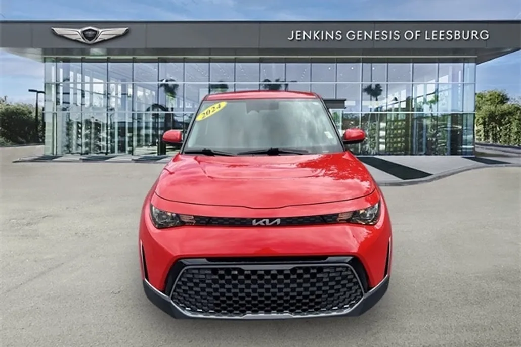 2024 Kia Soul EX photo 1
