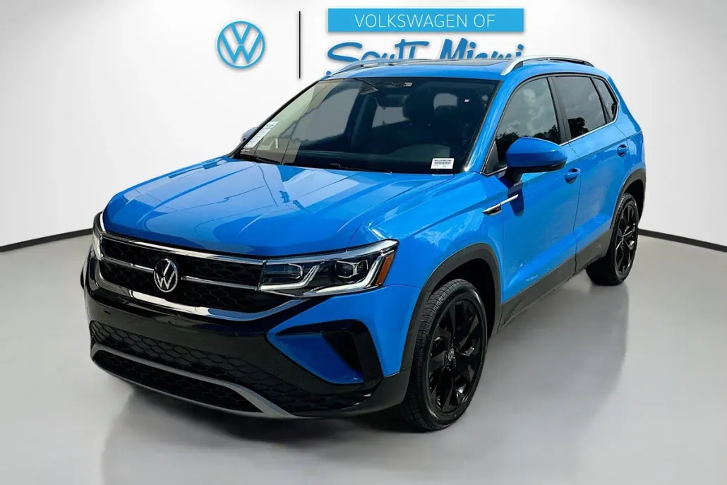 2022 Volkswagen Taos SEL photo 1