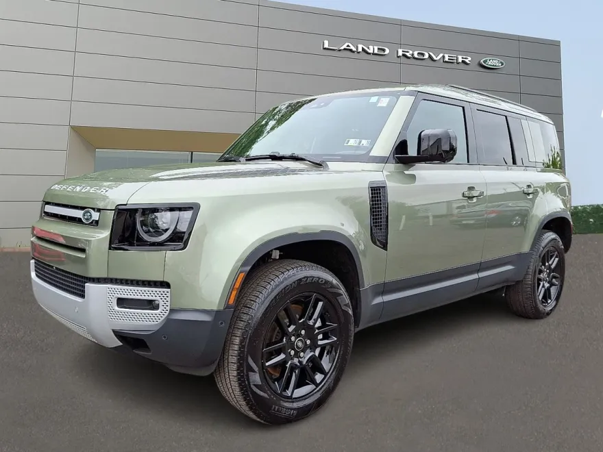 2025 Land Rover Defender 110 photo 1