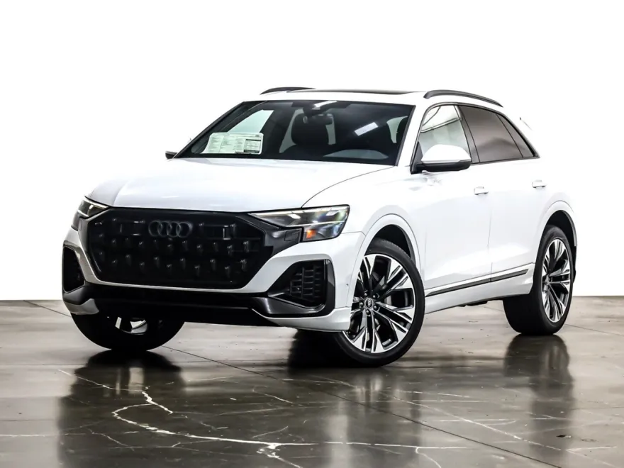 2025 Audi Q8 Premium 55 photo 1