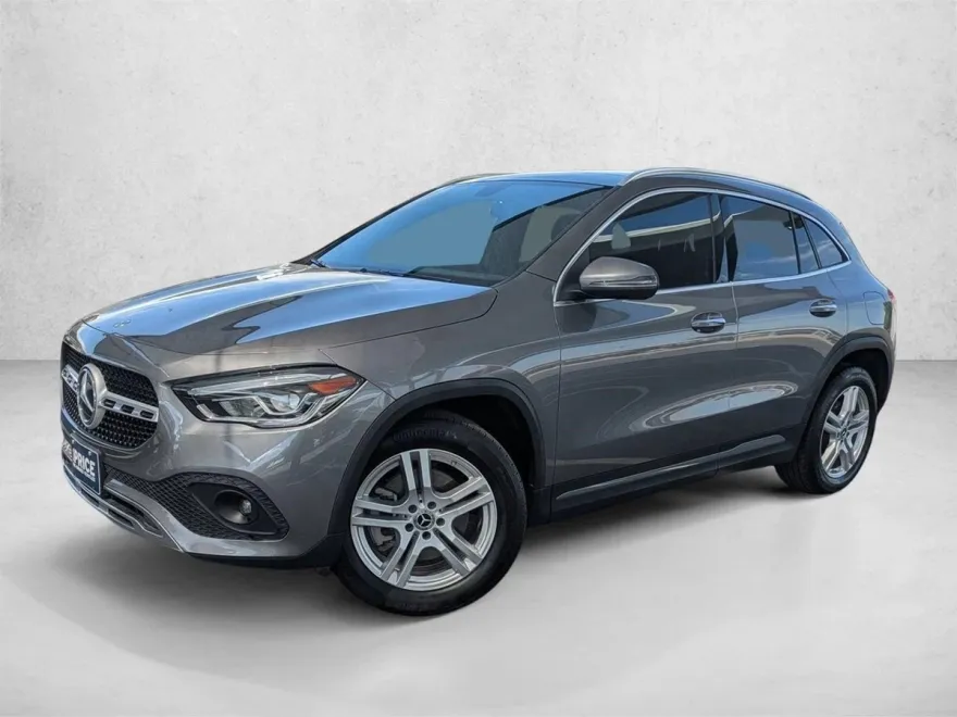 2022 Mercedes Benz GLA 250 4MATIC photo 1