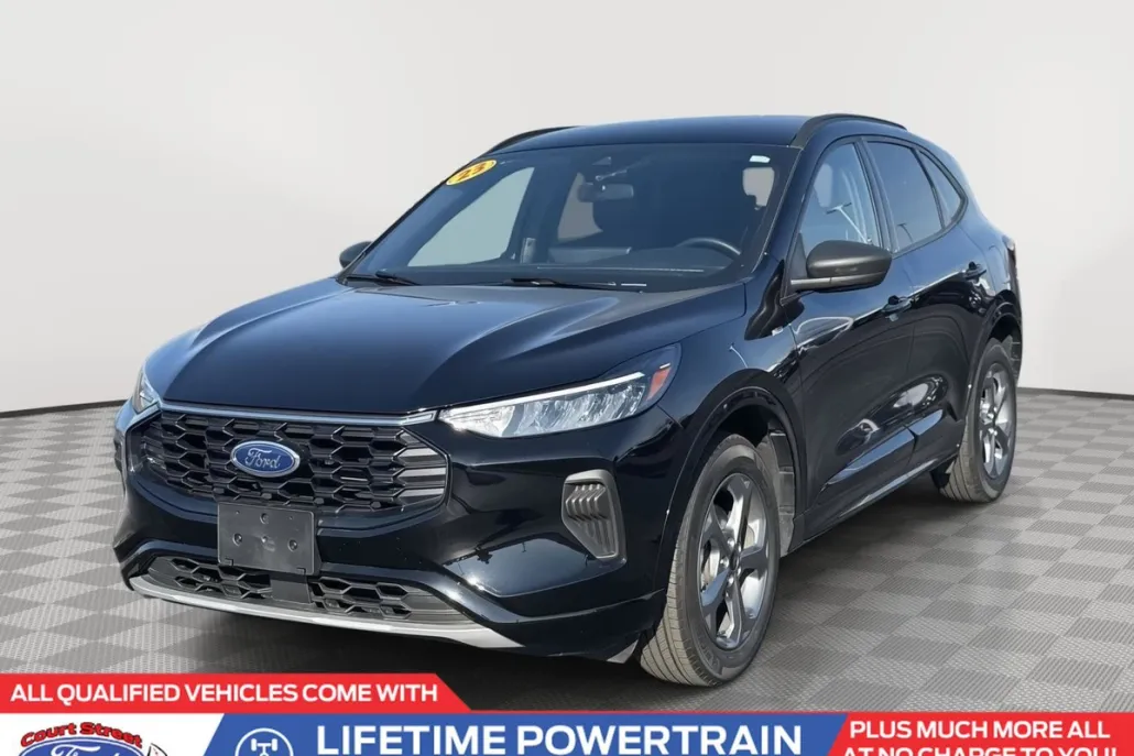 2023 Ford Escape ST-Line photo 1