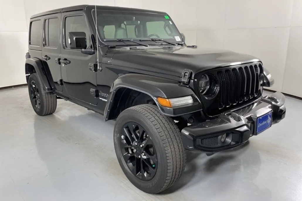2022 Jeep Wrangler Unlimited Sahara High Altitude photo 1
