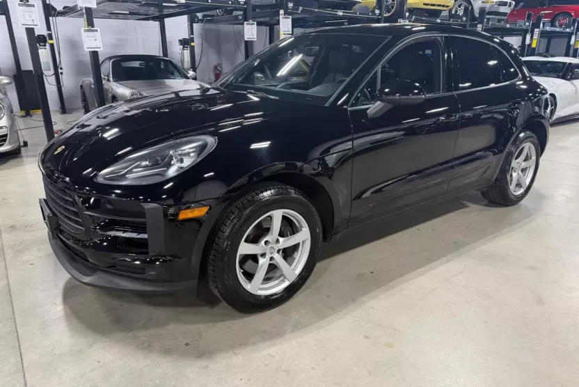 2020 Porsche Macan photo 1